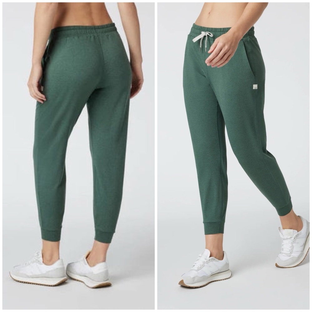Vuori performance jogger pants green small